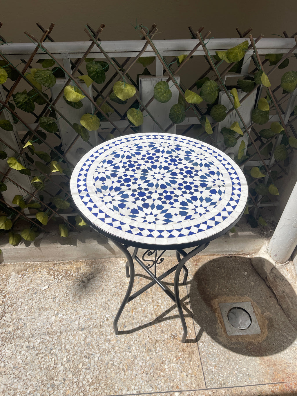 Handmade Round Moroccan Zellige Mosaic Table